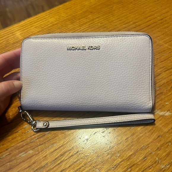 Michael Kors Handbags - Blush pink Michael Kors Wristlet